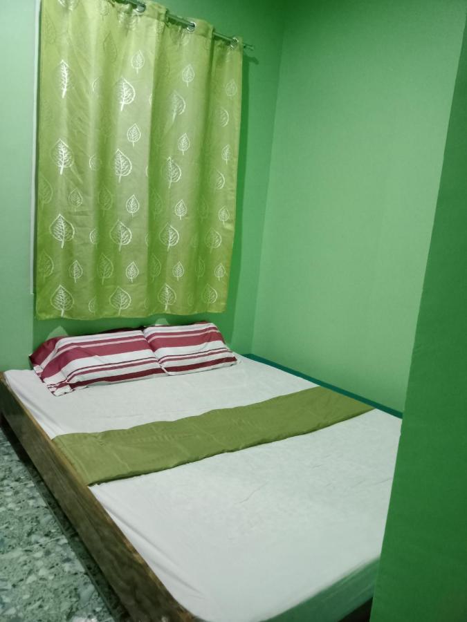 Barril Green Homestay Batuan Exterior foto